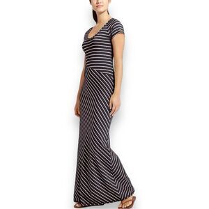 Athleta Makai Dress Small S Navy Blue White Stripes Maxi Short Sleeve Round Neck